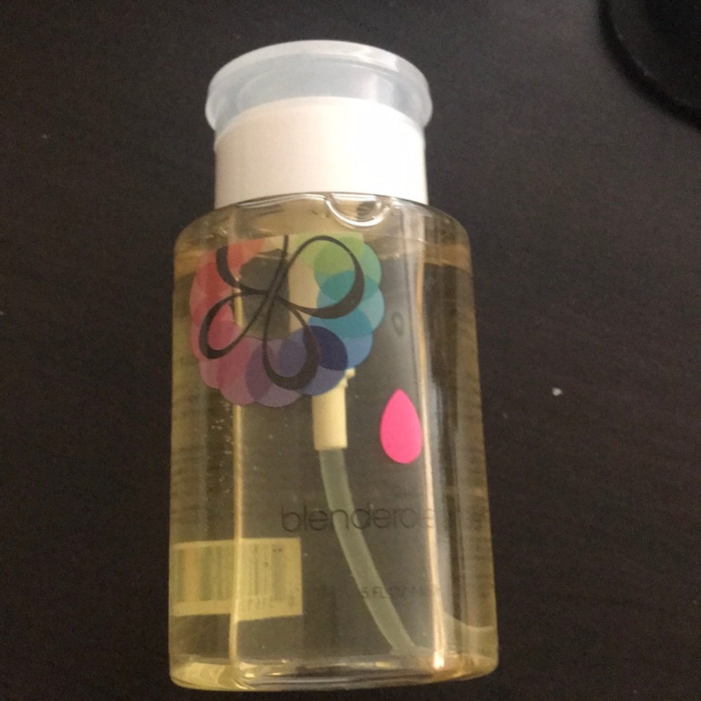 Brand New Beauty Blender Cleanser
